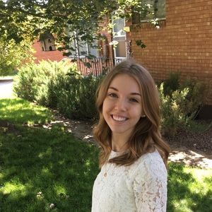 Meet your Posher, Emily